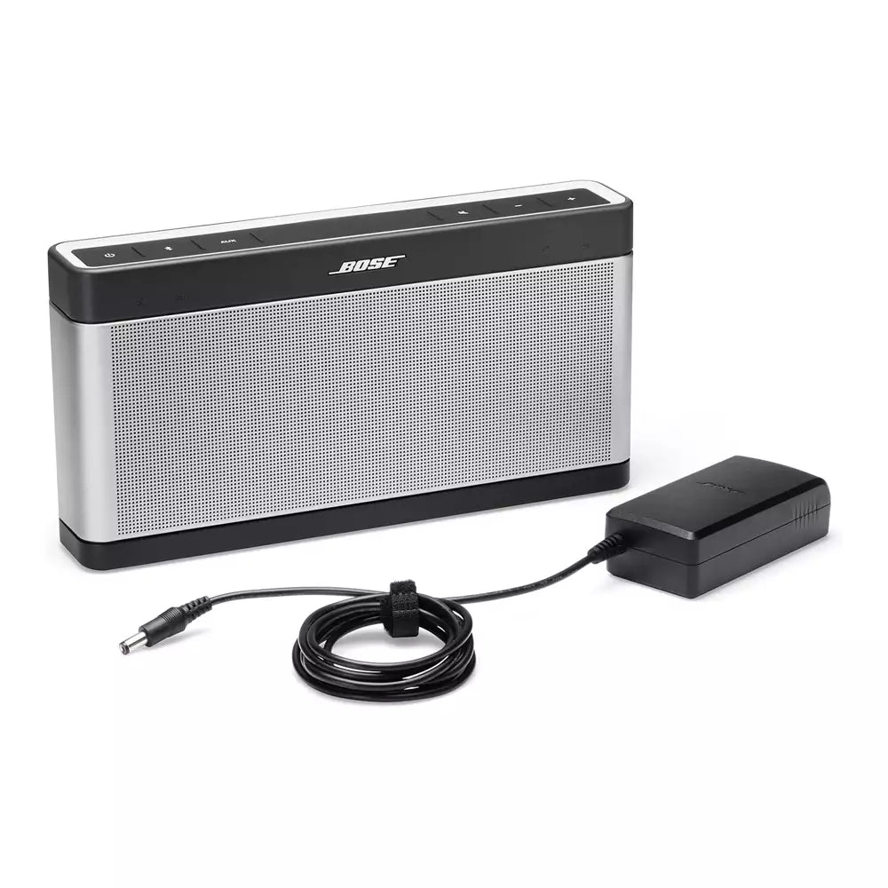 (Pre-Owned, Good) Bose Soundlink III/3 Wireless Bluetooth Portable Speaker (Silver) (120 Days Warranty)