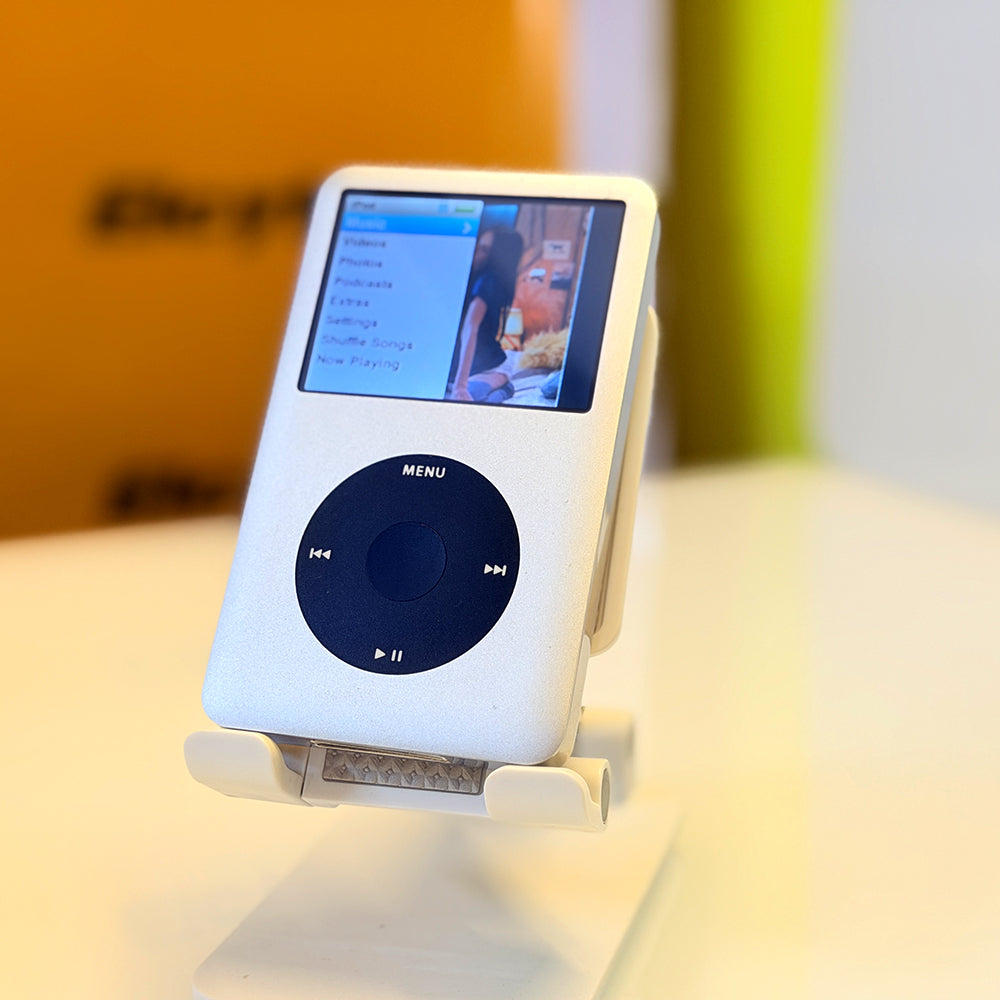 (Open Box Condition) Apple iPod Classic 6th Generation 160GB (Custom Silver and Black Color) + Apple EarPods (150 Days Warranty)