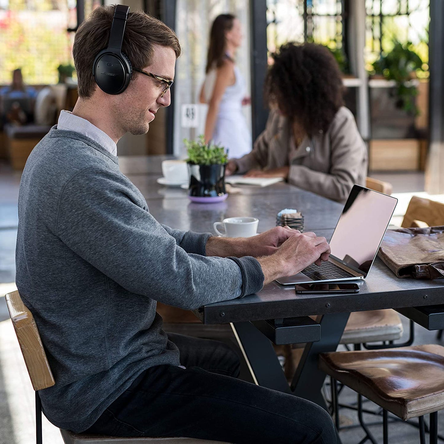 (Pre-Owned, Very Good) Bose QuietComfort 35 II (QC 35 Series 2) Wireless Bluetooth Headphones, Noise Cancelling, with Alexa voice control (Black) (60 Days Warranty)